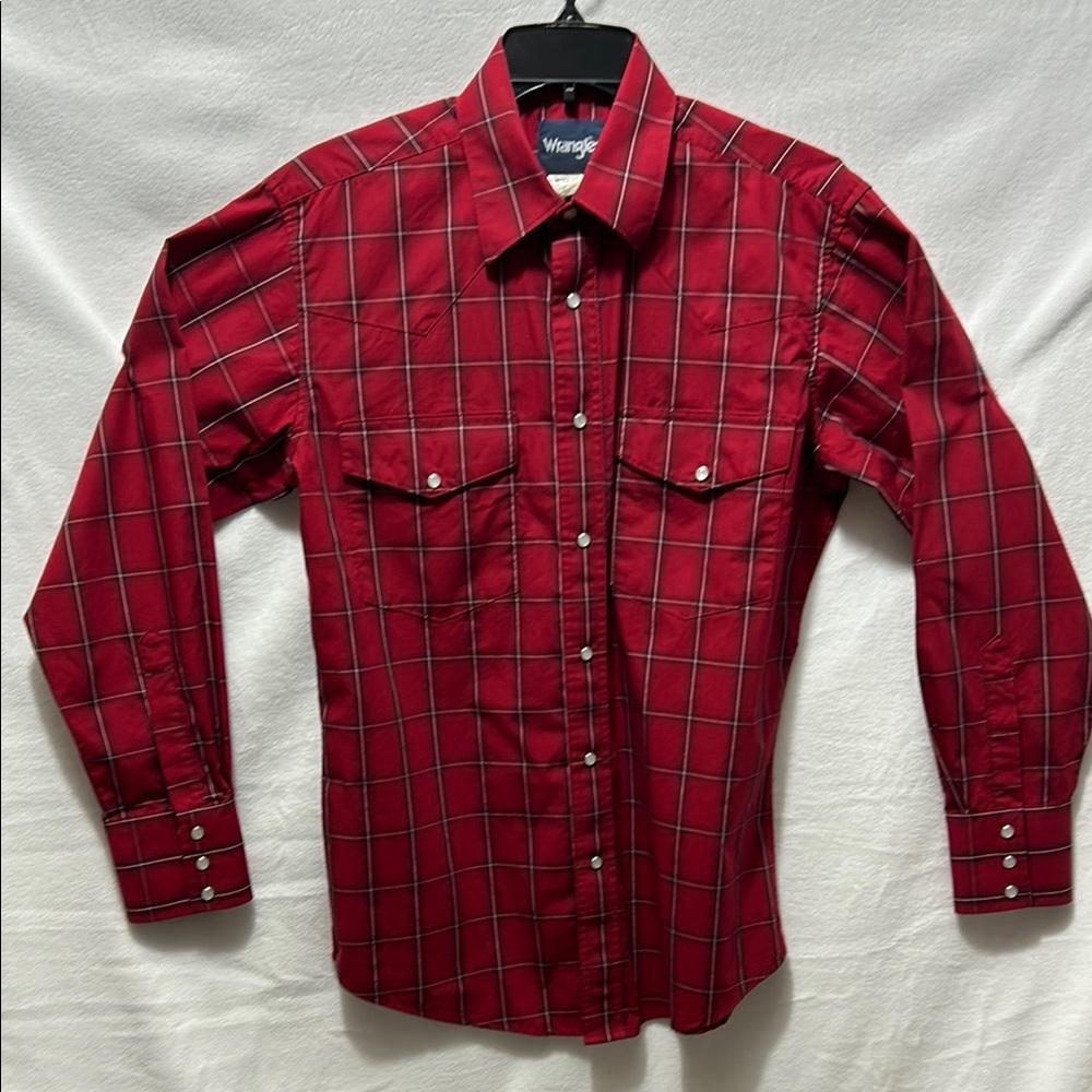 Wrangler Men's Red Checkered Button Down Shirt